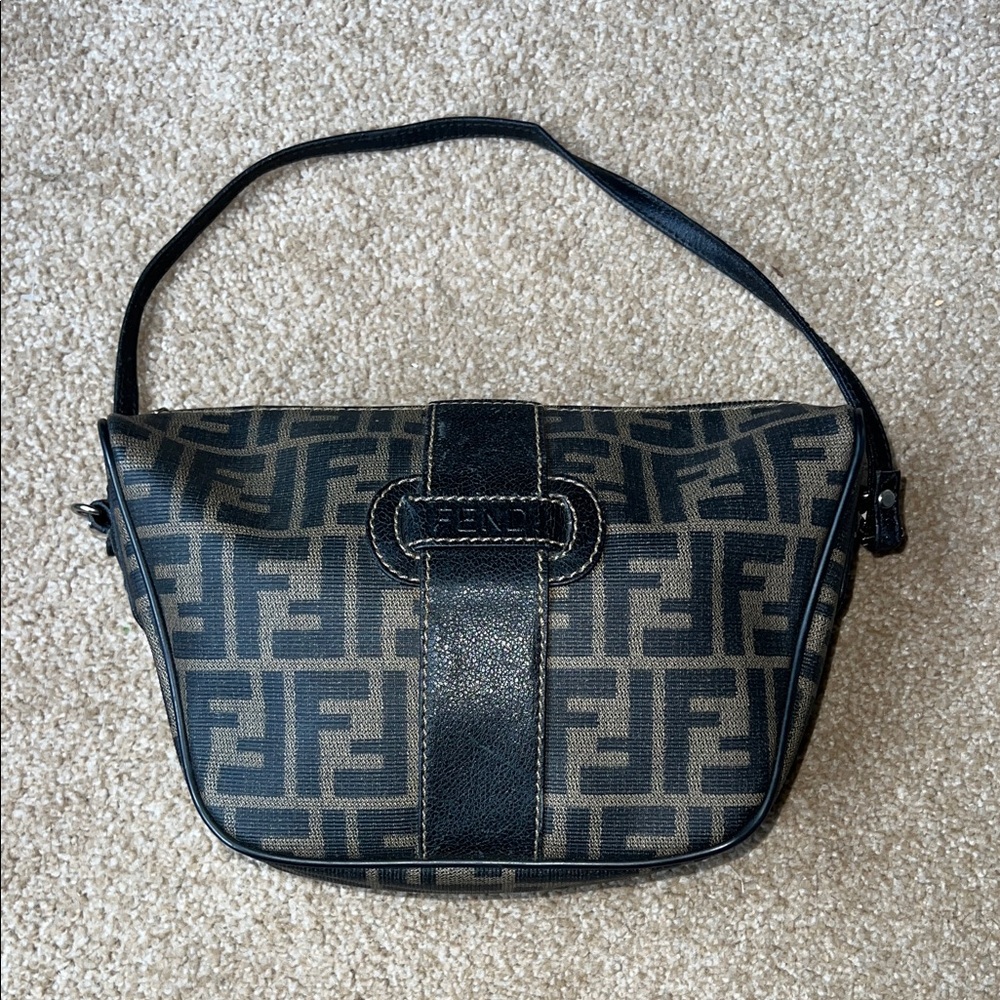 FAUX Fendi bag